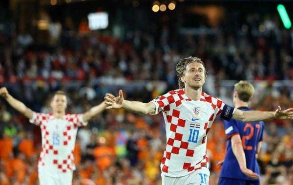 Modric scoort als Kroatië Nederland met 4-2 verslaat