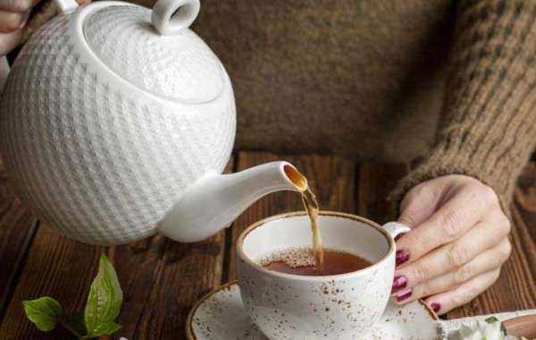 Die Vielfalt der Teesorten und die Kunst des Aufbrühens: Entdecke Herbalmansion.com