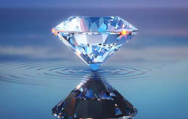 Revolutionizing the Jewelry Industry: Lab Grown Diamond Initials Make Their Mark