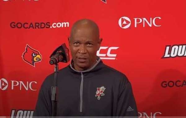 Louisville Basketball Opens Season with 91-50 Win over Simmons College