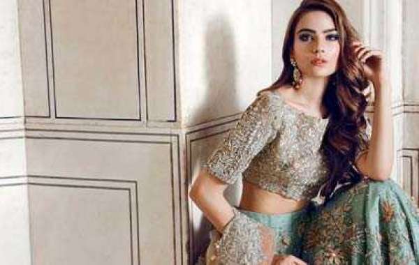 Fashion Fusion: Contemporary Twist on Pakistani Suits
