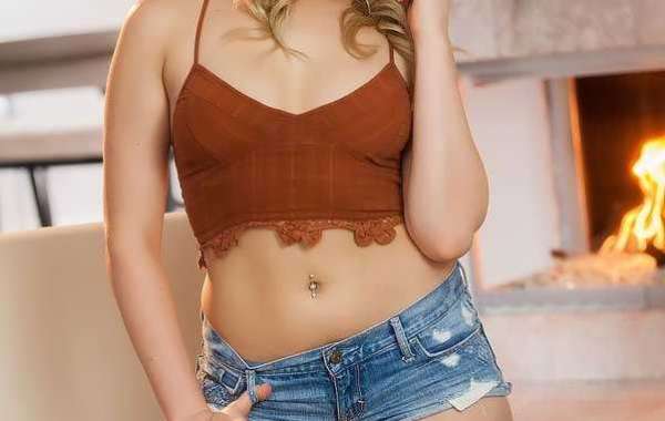 Pune Call Girls Available at Pune Five Star Hotels