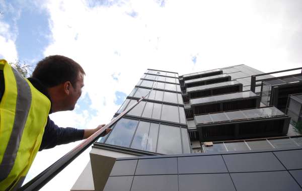 The Reach and Wash System: A Comprehensive Solution for Modern Window Cleaning