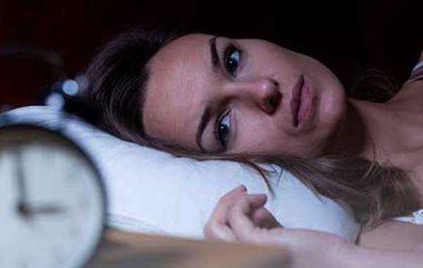 Digital Age Dilemmas: How Screen Time is Fueling the Insomnia Surge in the U.S.