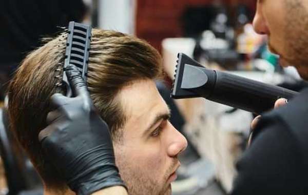 **Pall Mall Barbers: The Quintessential Grooming Experience in NYC**