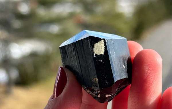 Tourmaline: A Stone of Protection and Inspiration for Everyday Life